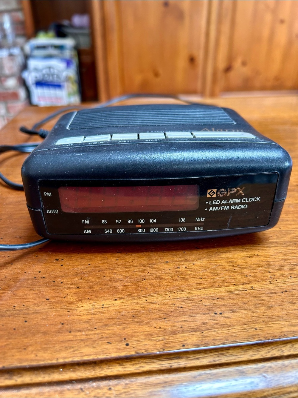 GPX Black LED Alarm Clock Radio with AM/FM Tuner